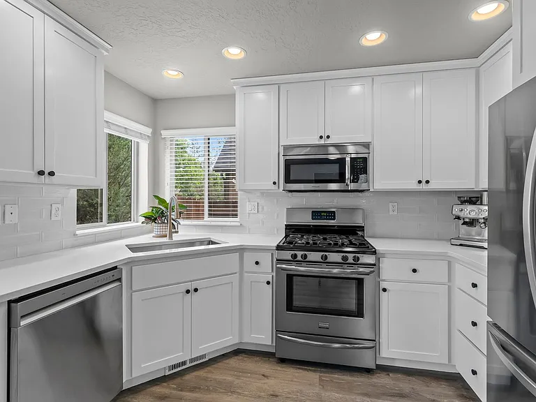 60999 Grand Targhee Dr — Photo 17
