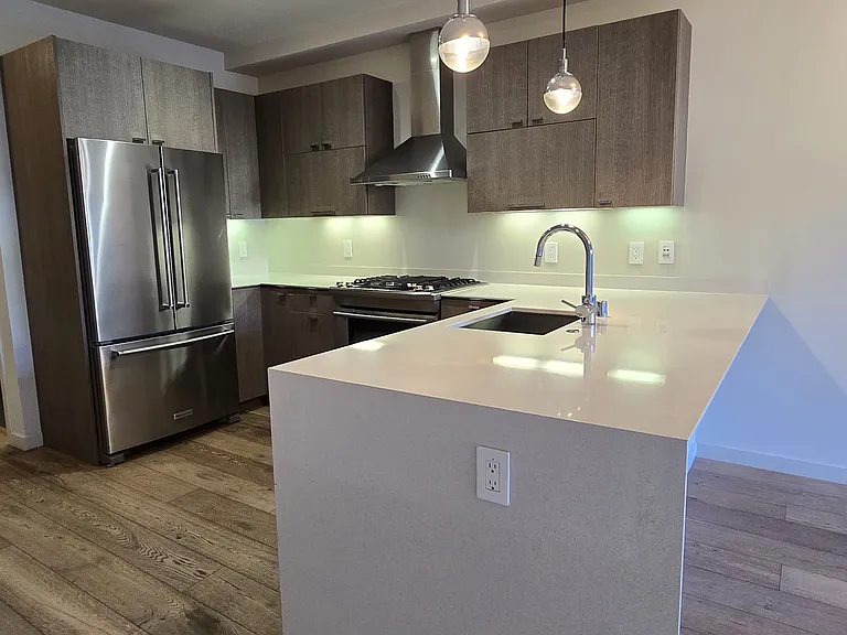 2652 Harrison St #203 — Photo 2