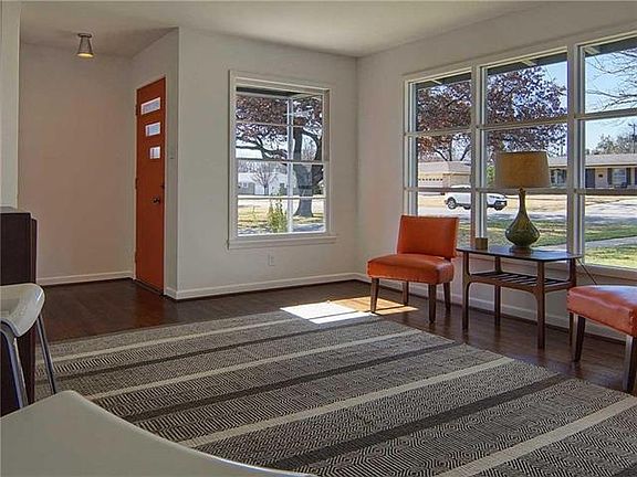 5th image of 4009 Shannon Dr