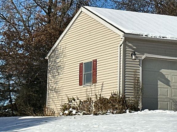3rd image of 3547 W Hiawatha Dr