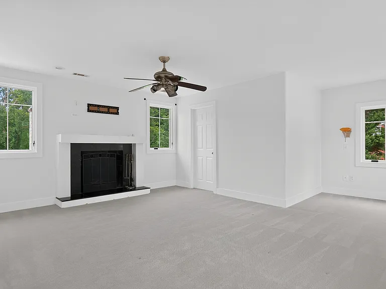7818 Leland Rd — Photo 18