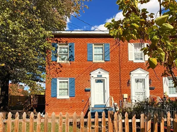 1021 Booker Dr, Capitol Heights, MD 20743