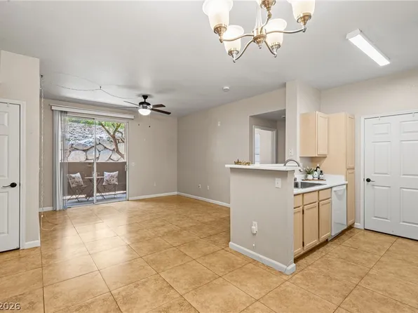 231 W Horizon Ridge Pkwy APT 1118, Henderson, NV 89012