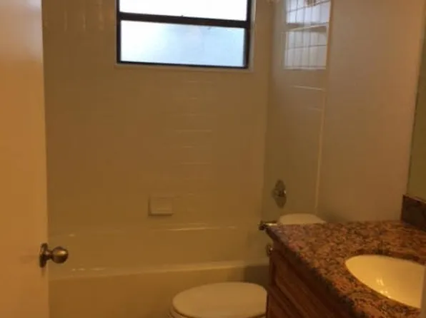 1481 Windorah Way APT E, Royal Palm Beach, FL 33411