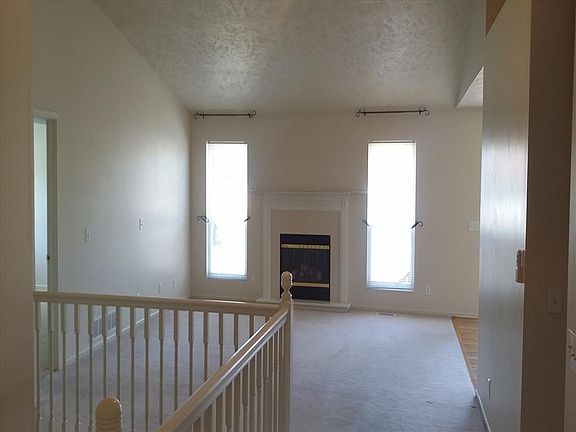 3rd image of 2706 Hunter Dr