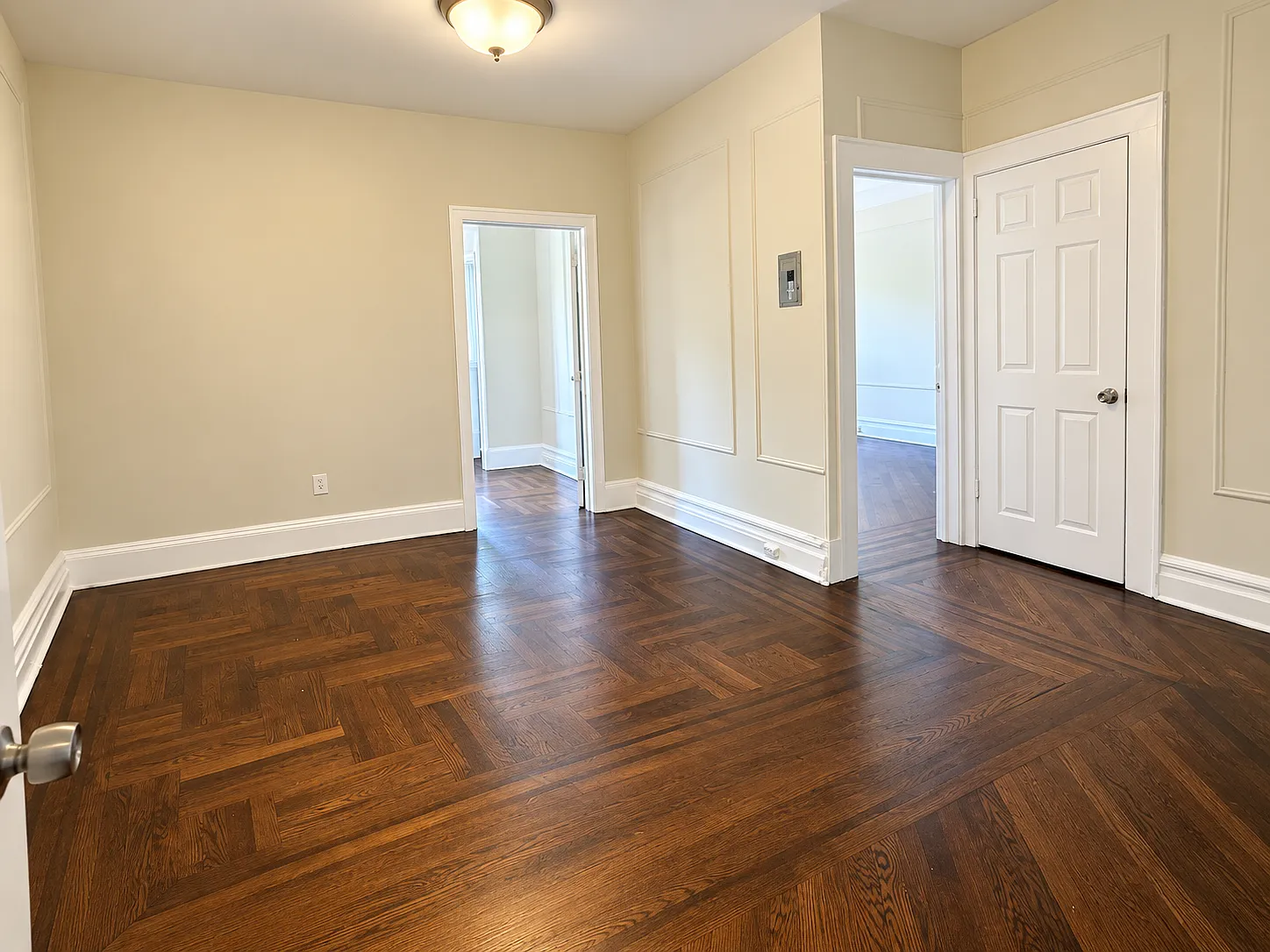 210 Roseville Ave — Photo 3