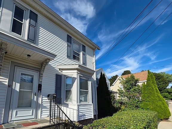 3rd image of 74 Campbell St