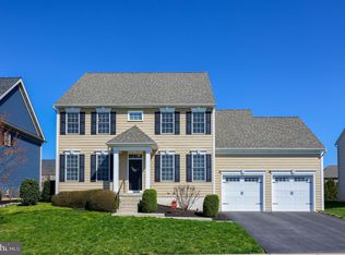 637 Integrity Dr, Lititz, PA 17543