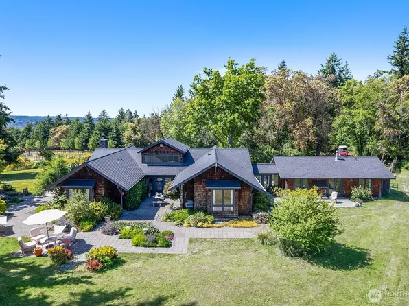 26742 94th Avenue SW, Vashon, WA 98070