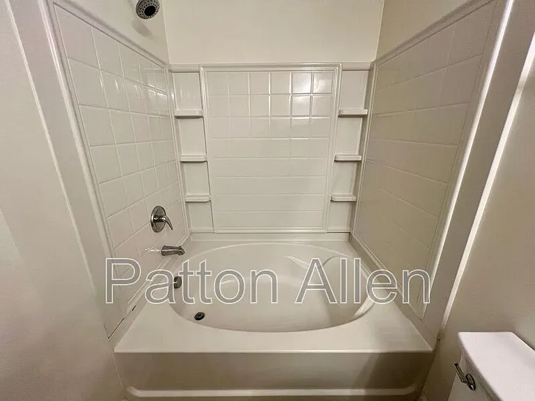 2000 Olde Eastwood Village Blvd #106 — Photo 30