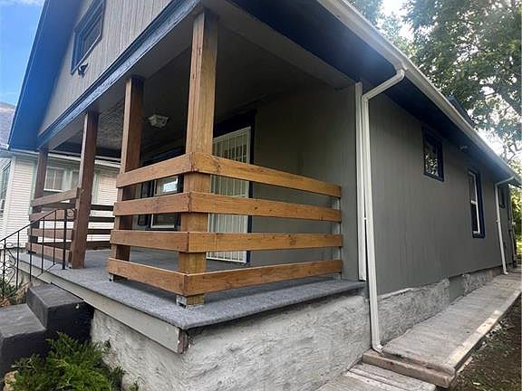 2nd image of 2840 Bales Ave