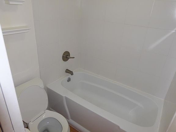 3rd image of 2444 Hihiwai St APT 2206