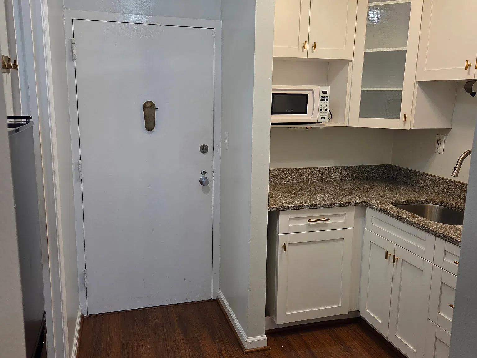 Studio, 384 sqft, $1,750 — Photo 2