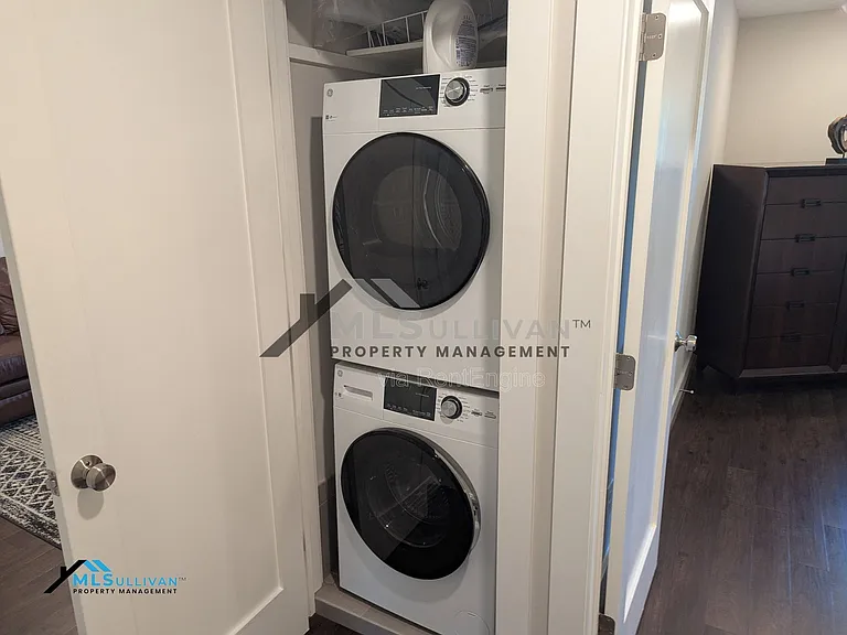 144 E Tryon St #3 — Photo 17