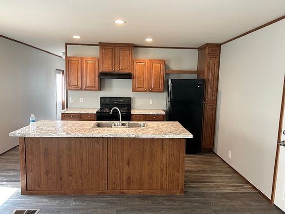 3rd image of 815 Morningside Dr