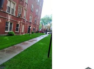 2533 E 73rd St APT 2A, Chicago, IL 60649