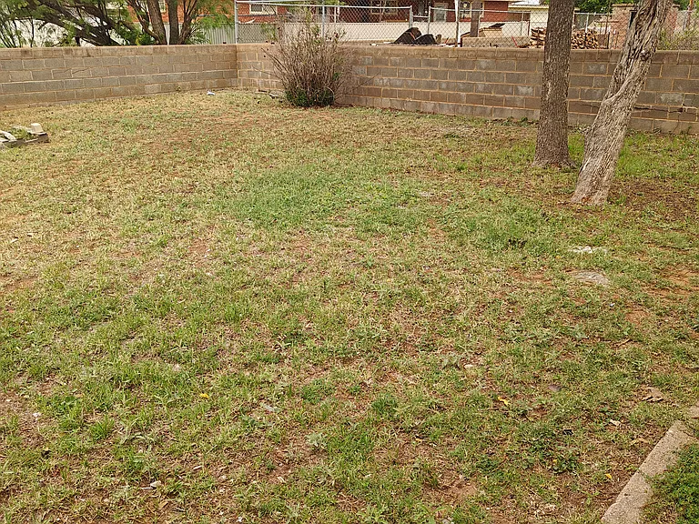 108 Peach St — Photo 3