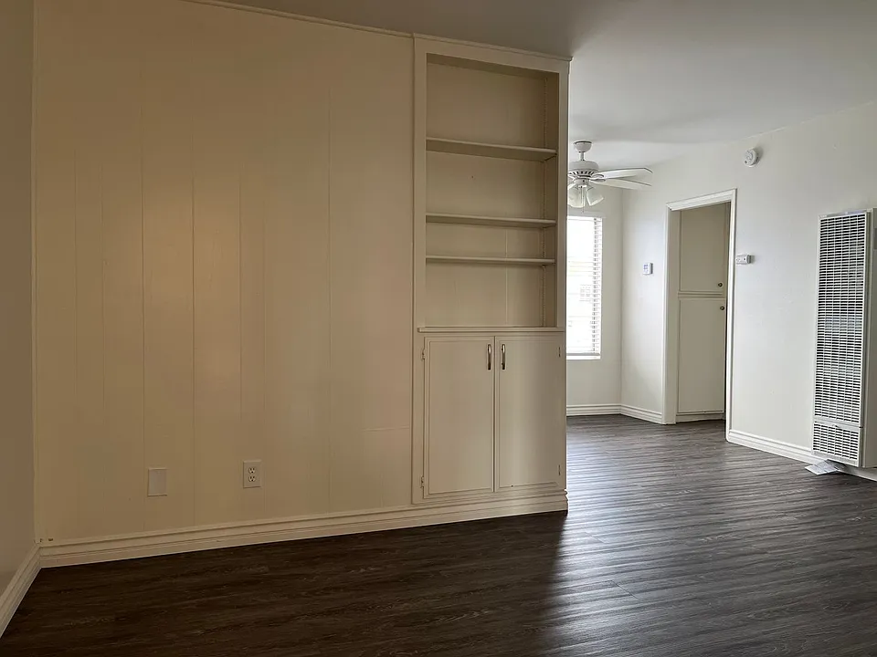 4179 Chamoune Ave
