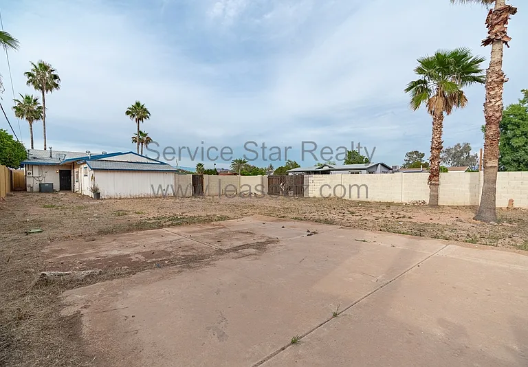 8039 E 5th Ave — Photo 24