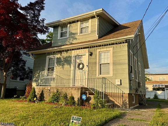 3rd image of 165 5Th Ave