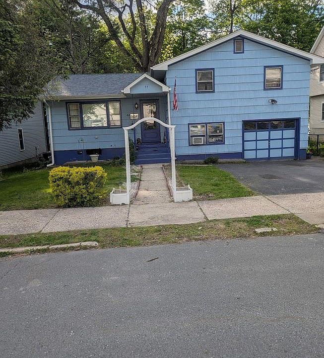 1st image of 44 Commonwealth Avenue