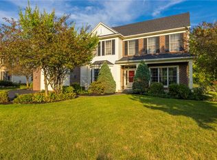 14 Delancey Ct, Pittsford, NY 14534