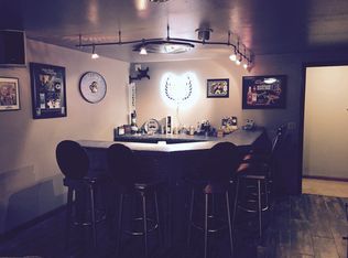 W6075 Golden Ct, APPLETON, WI 54915