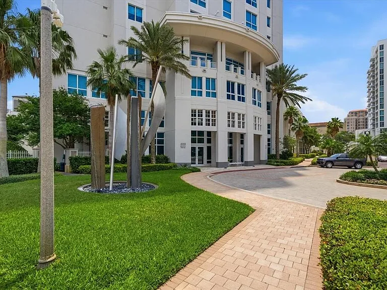 400 Beach Dr NE #1702 — Photo 18