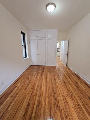 Rented by Metro Park Realty Inc | media 12