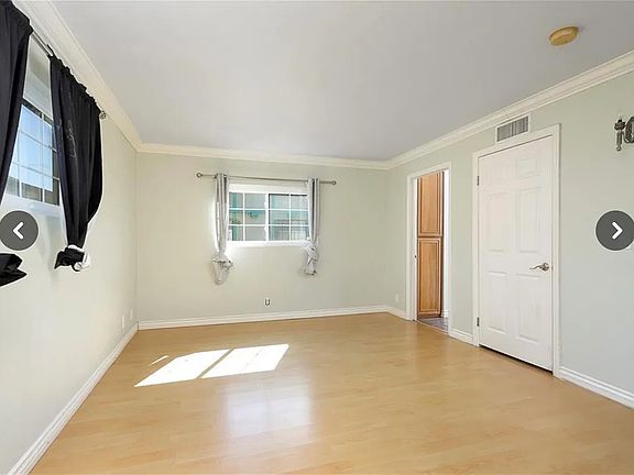 3rd image of 18424 Keswick St Unit 20