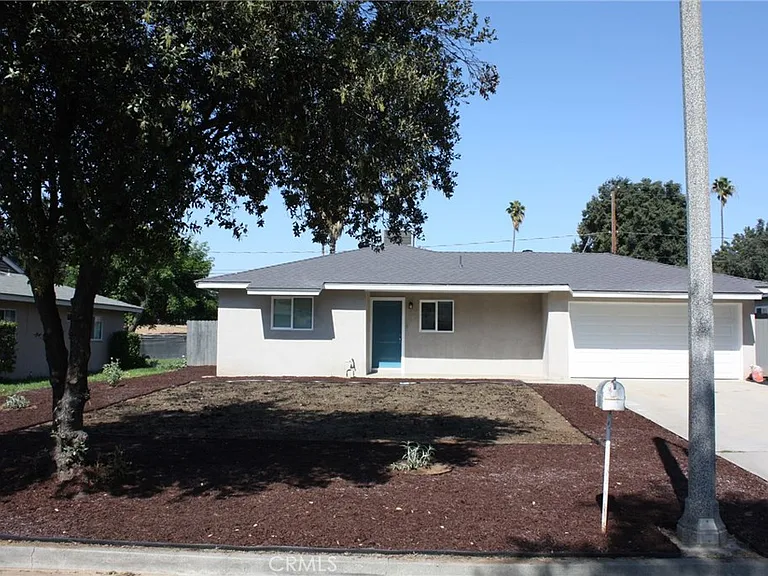 3035 Kathleen St — Photo 1