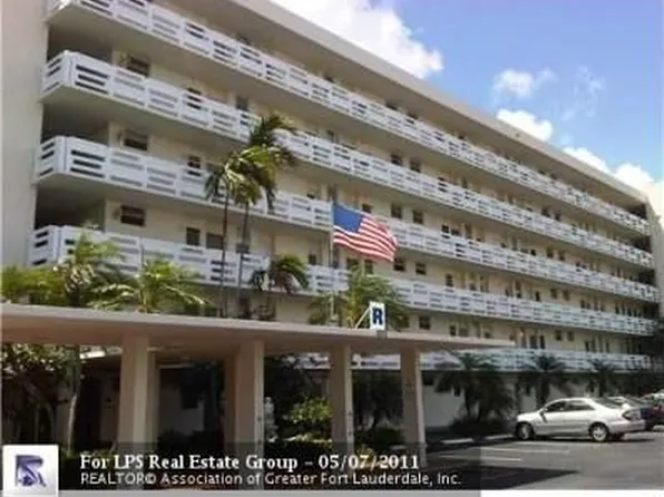 3010 Marcos Dr APT R106, Aventura, FL 33160