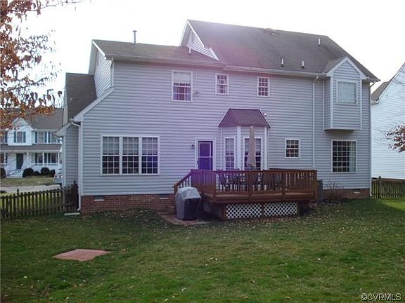3rd image of 9462 Manorwood Dr