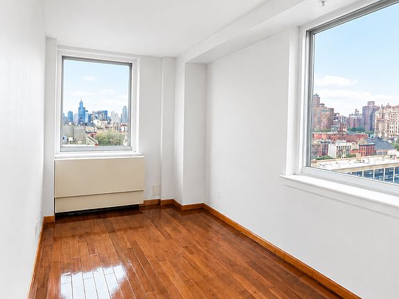 4th image of 148 Madison St APT 9D