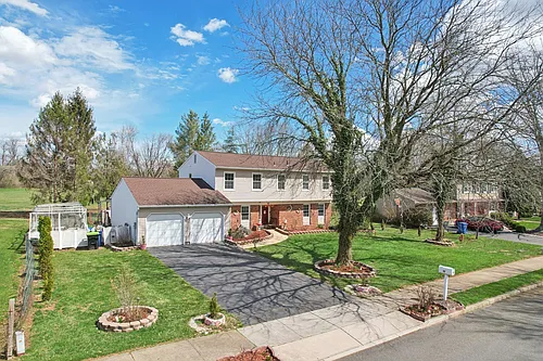 12 Mackenzie Ln Photo 1