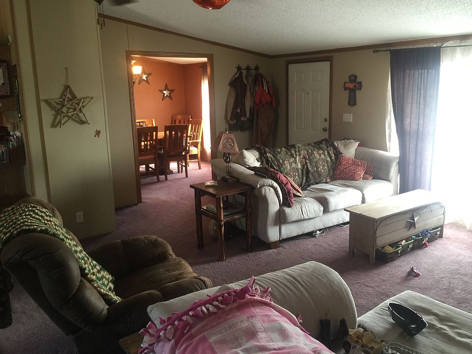 2nd image of 431 Roosevelt Rd