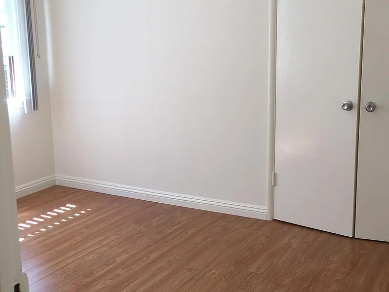 1241 S Bundy Dr #5 — Photo 7