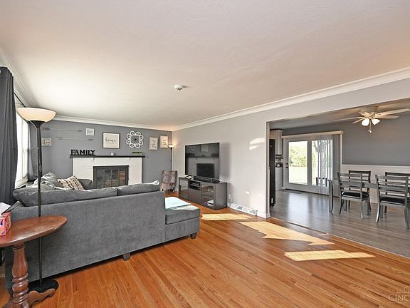 4th image of 388 Vinnedge Ave