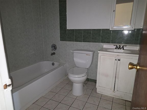 5th image of 1105 Beach Channel Drive