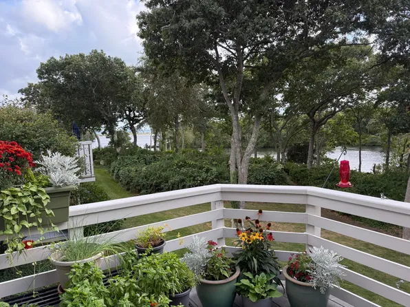 34 Landfall UNIT 34, Falmouth, MA 02540