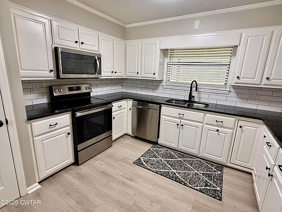 5th image of 74 Powell Cv