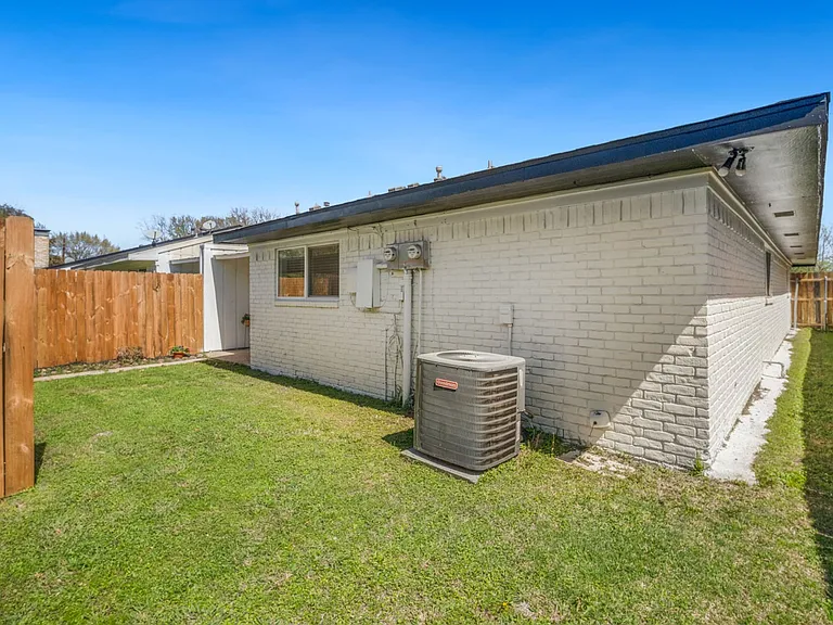 308 Candlewood Pl — Photo 26