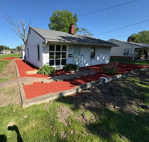 7351 Glenwood Ave Photo 1