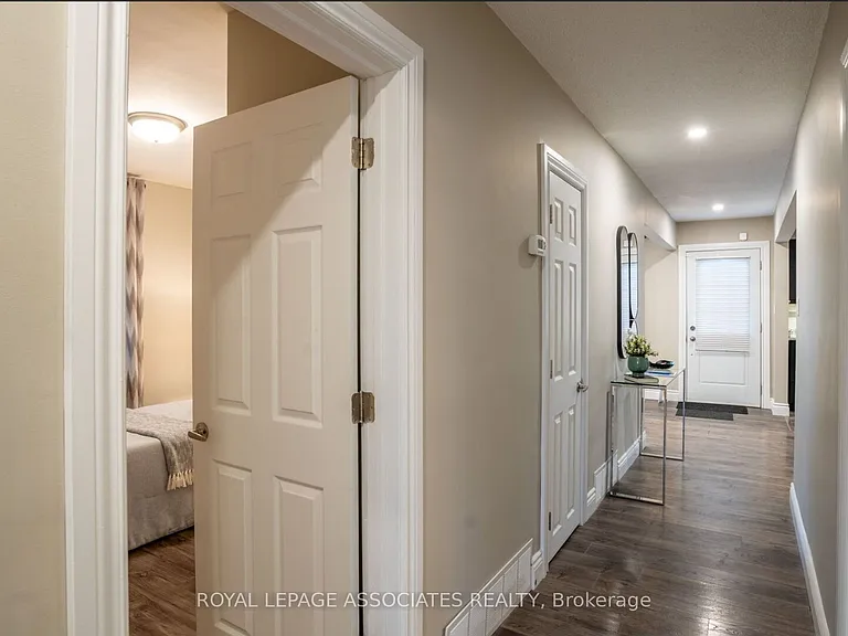 203 Cromwell Ave #MAIN — Photo 19