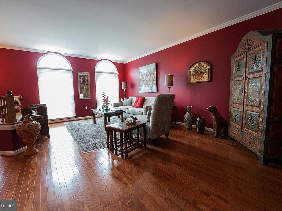 20933 Sandstone Sq, Sterling, VA 20165 | MLS #VALO2134742 | Zillow