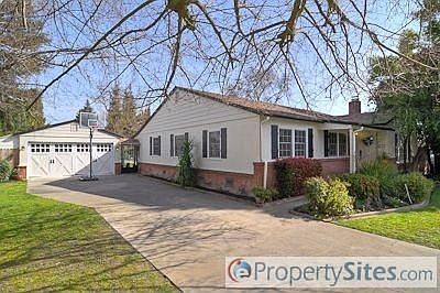 3rd image of 1071 Casilada Way