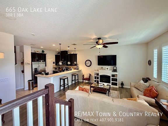2nd image of 665 Oak Lake Ln