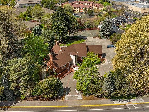 2nd image of 1001 Cherry Heights Rd