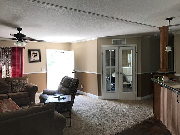4th image of 172 NE Dena Cir