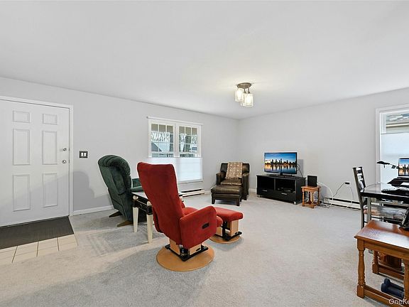4th image of 204 Belfast Lane